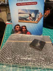 Mobile phone 3D video amplifier