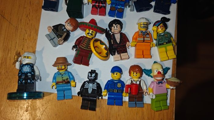 Lego Minifigures - 79 pieces