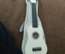 White Ukelele