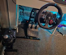 Logitech G29 steering wheel