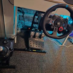 Logitech G29 steering wheel
