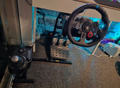 Logitech G29 steering wheel