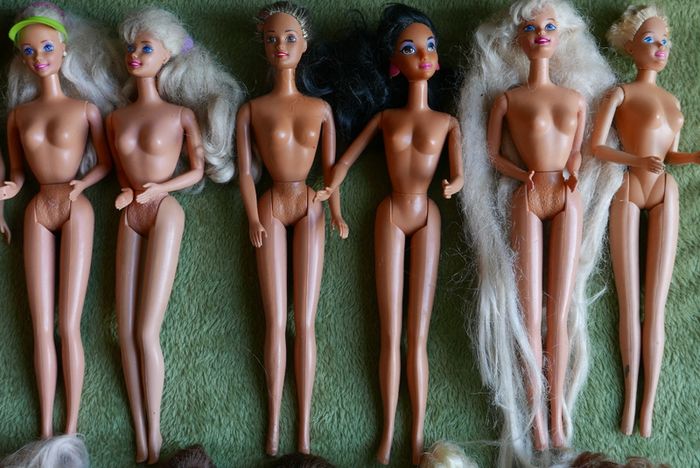 Vintage Barbie Collection, over 40 pieces (1966,1993,1994,1995,1999)