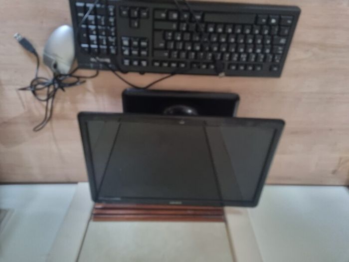 Advent AIO-1O0 all-in-one desktop computer Windows XP