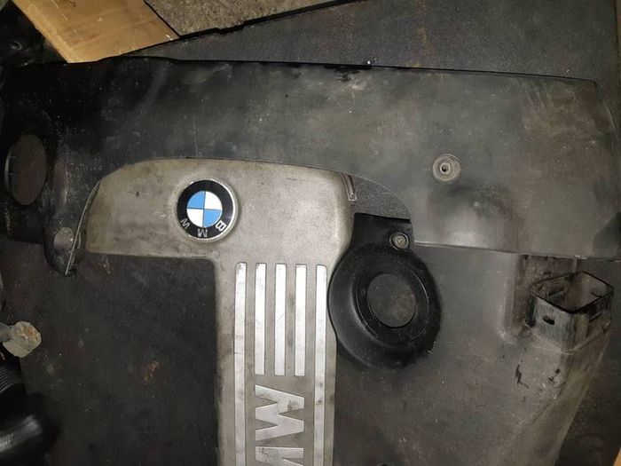 Bmw top engine cover e39 5 series 530d