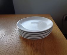 White Dinner Plates x 6 for Sale