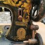 antique singer sewing machine Image 2