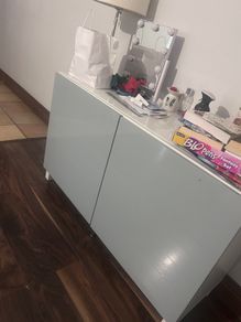 TV unit and matching sideboard in good condition