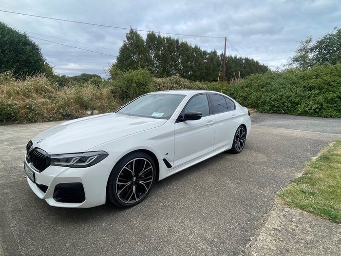 BMW 5-Series 2023