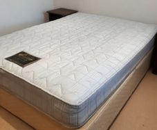 Double Bed & 2 Bedside Lockers