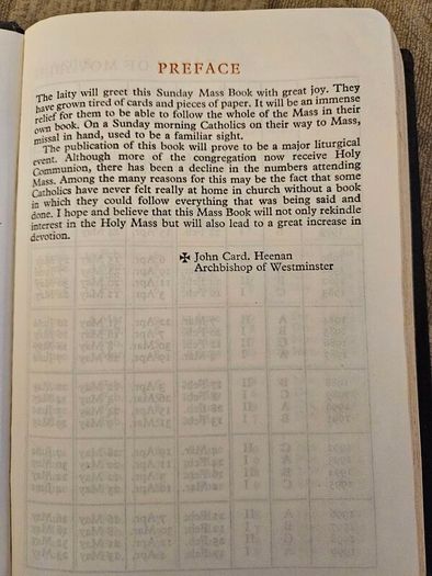 The Sunday Missal: Sunday Masses For The Entire Three-year Cycle Complete In One Volume : Texts Approved For Use In England & Wales, Scotland, Ireland, Africa
