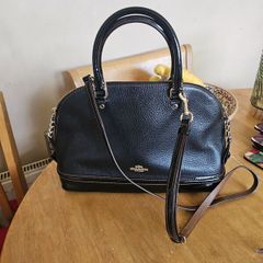 Coach Black Leather Hand/Shoulder Bag / NEW