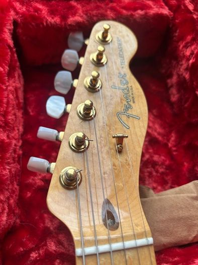 Fender Select Telecaster