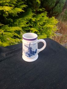 Blue delft mug postage possible