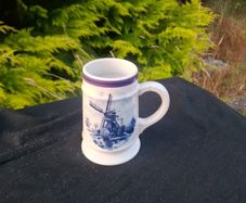 Blue delft mug postage possible