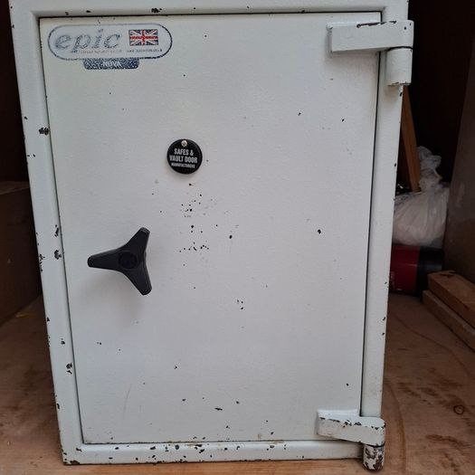 safe with drop box