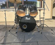 Pearl Session Custom 5-Piece Drum Kit, Complete with Cymbals, Boom Stands, Pedal & Throne