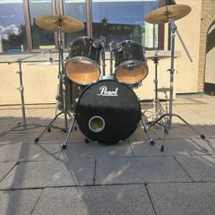 Pearl Session Custom 5-Piece Drum Kit, Complete with Cymbals, Boom Stands, Pedal & Throne