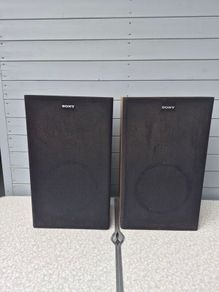 2 Sony SS-33B Speakers