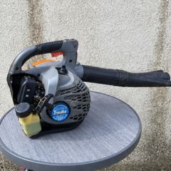 leaf blower
