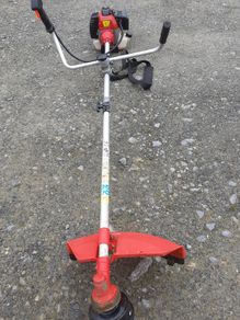 Grass strimmers