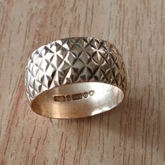 Gold ring