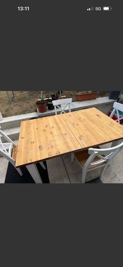 dinig table