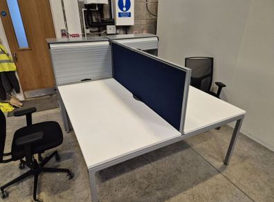 Double desk / divider