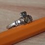 9 ct gold kid's claddagh ring small size Image 3