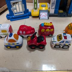 toot toot drivers - 8 vehicles + police station building