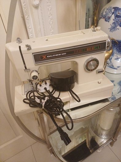 Globe 550 Vintage Sewing Machine For Sale in Celbridge, Kildare from ...