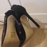 Black high heels Image 3