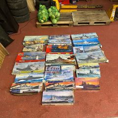 Huge lot of Vintage Model Trains | Boats and Tanks