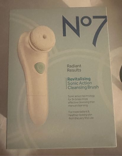 No7 Radiant Results Revitalising Sonic Action Cleansing Brush