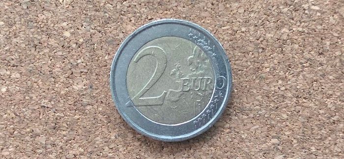 2 euro coin
