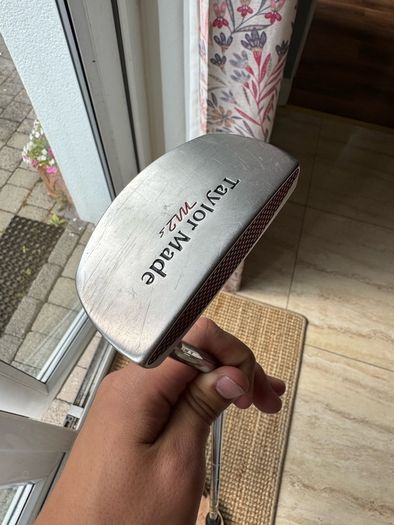 Full Golf Set - Wilson Staff Di7 Irons, Hybrids, Wedge & Bag