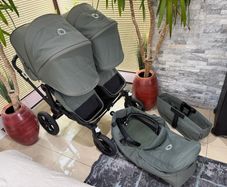 Bugaboo Donkey 5 in black or Forrest green