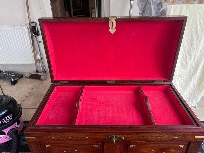 Rosewood captain chest