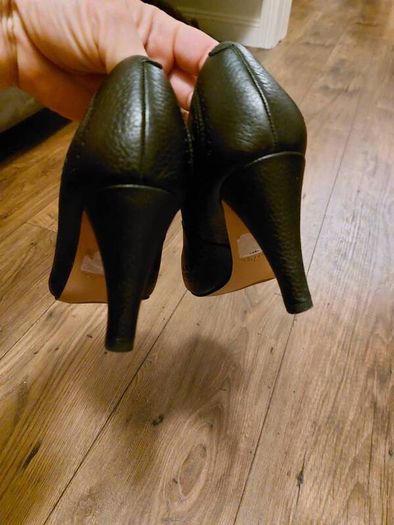 Clarks cushion-NEW- UK7