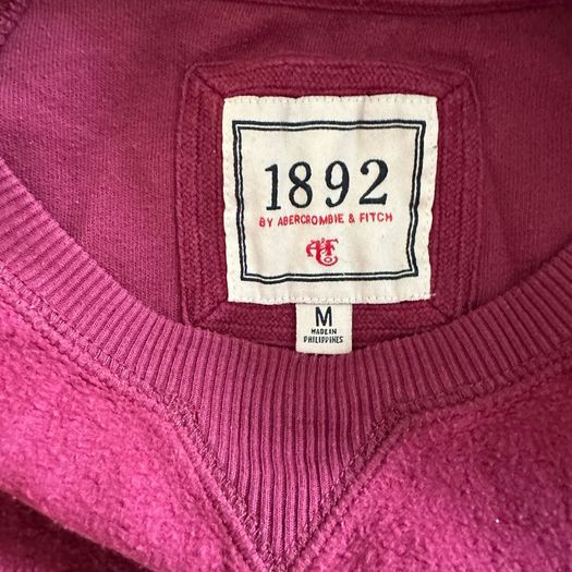Abercrombie and Fitch sweatshirt size M