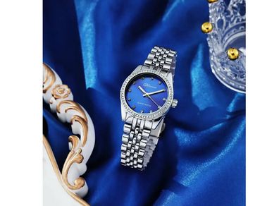 Beautiful Wrist Watch with Sparkly Gems + Free Gift box