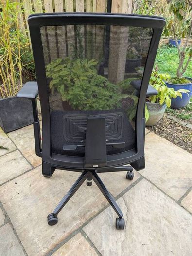 ergonomic office chair