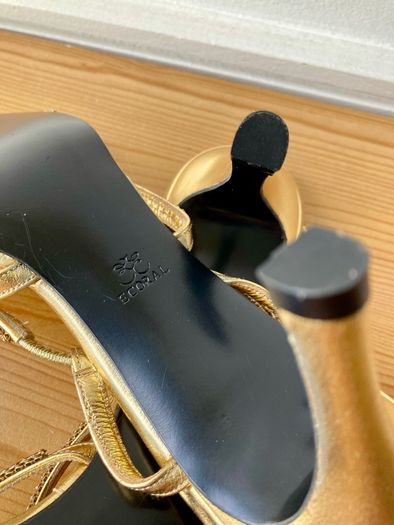 Ecoral special occasion gold leather heels 7/40