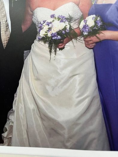 Wedding dress