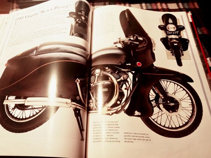 1992. Classic Motorbikes Roger W. Hicks.