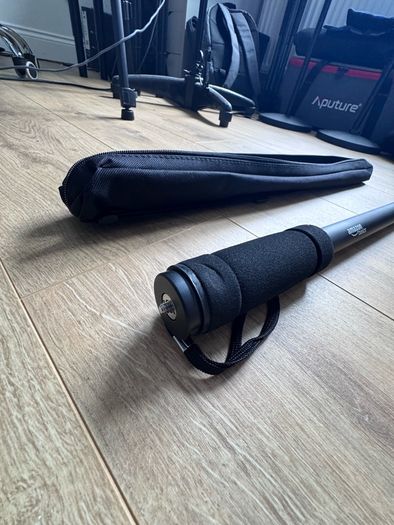 Amazon Basics Camera Monopod with Carry Case Like New