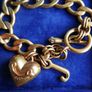 Juicy Couture Logo Heart J Charms Gold Tone Chain Link Toggle Clasp Bracelet 8" Image 4