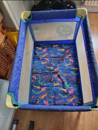 Graco travell cot