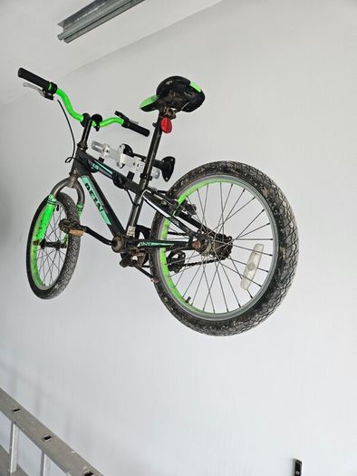 18 inch boys bike