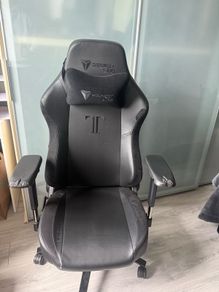 gaming chair